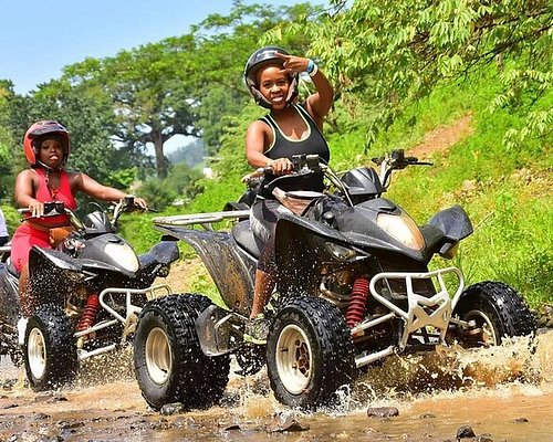 Seven-Miles-Beach-Ricks-Cafe-ATV-Negril-Combo-Tour.